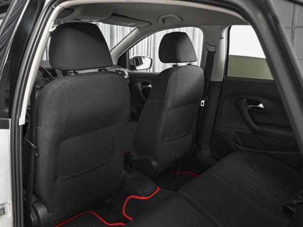 Volkswagen Polo V Рестайлинг с пробегом 2016 года, цена 1 119 000 рублей, 146278 км, седан, Автокод Объявления
