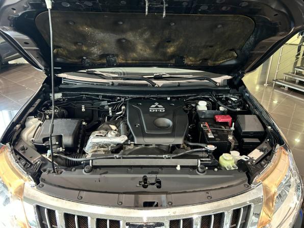 Mitsubishi L200 V с пробегом 2015 года, цена 2 104 000 рублей, 89657 км, пикап, Автокод Объявления