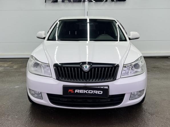 Skoda Octavia II (A5) Рестайлинг с пробегом 2012 года, цена 750 000 рублей, 250706 км, лифтбек, Автокод Объявления