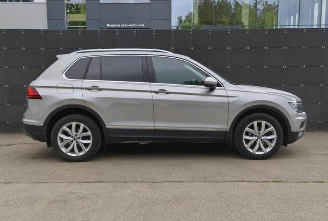 Volkswagen Tiguan II с пробегом 2018 года, цена 2 300 000 рублей, 150926 км, внедорожник, Автокод Объявления