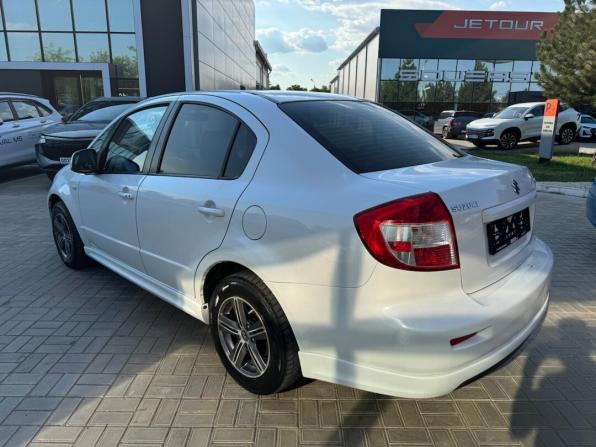 Suzuki SX4 I (Classic) Рестайлинг с пробегом 2011 года, цена 679 900 рублей, 210002 км, седан, Автокод Объявления