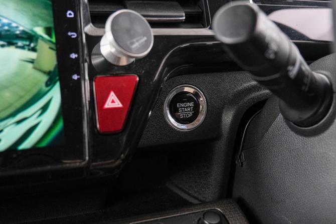 Honda Stepwgn V Рестайлинг с пробегом 2021 года, цена 2 579 000 рублей, 82000 км, минивэн, Автокод Объявления