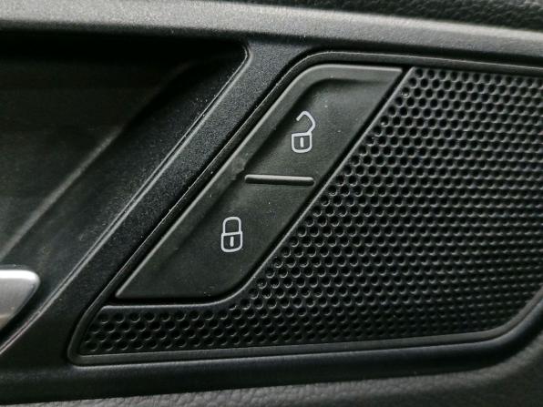 Volkswagen Tiguan II Рестайлинг с пробегом 2021 года, цена 2 530 000 рублей, 111650 км, внедорожник, Автокод Объявления