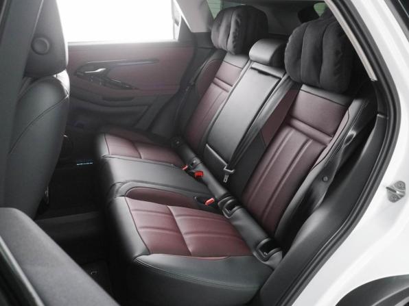 Land Rover Range Rover Evoque II Рестайлинг с пробегом 2025 года, цена 5 360 000 рублей, 652 км, внедорожник, Автокод Объявления