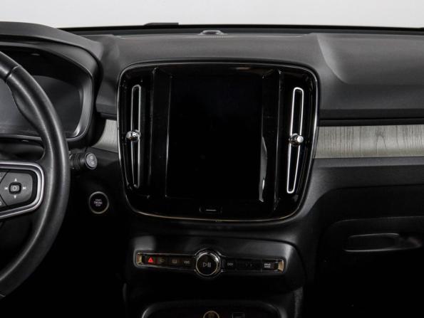 Volvo XC40 I с пробегом 2019 года, цена 3 525 000 рублей, 33001 км, внедорожник, Автокод Объявления