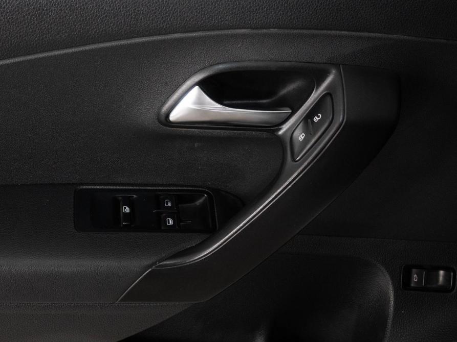 Volkswagen Polo V Казань  - изображение 15