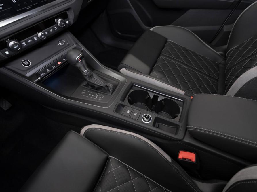 Audi Q3 II (F3) Москва  - изображение 13