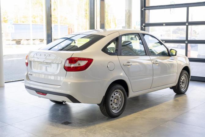 Lada (ВАЗ) Granta I Рестайлинг с пробегом 2026 года, цена 1 800 000 рублей, 10 км, хэтчбек, Автокод Объявления