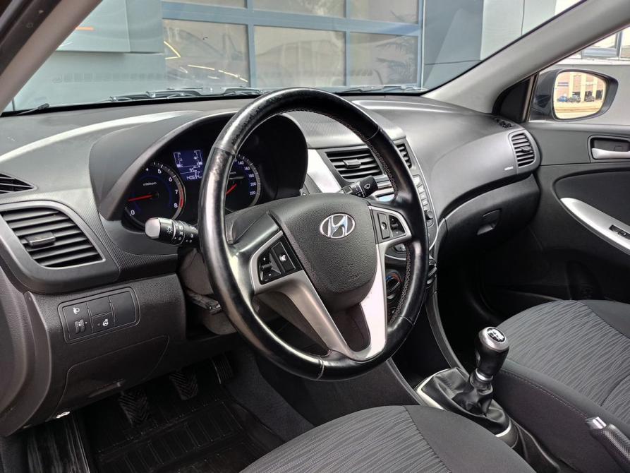 Hyundai Solaris I Рестайлинг Казань  - изображение 8