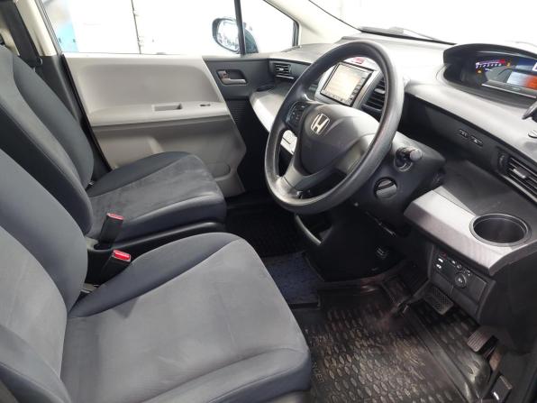 Honda Freed I с пробегом 2008 года, цена 980 000 рублей, 117000 км, компактвэн, Автокод Объявления