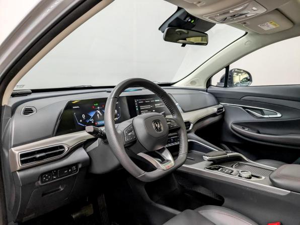 Changan UNI-T I с пробегом 2023 года, цена 2 100 000 рублей, 36045 км, внедорожник, Автокод Объявления