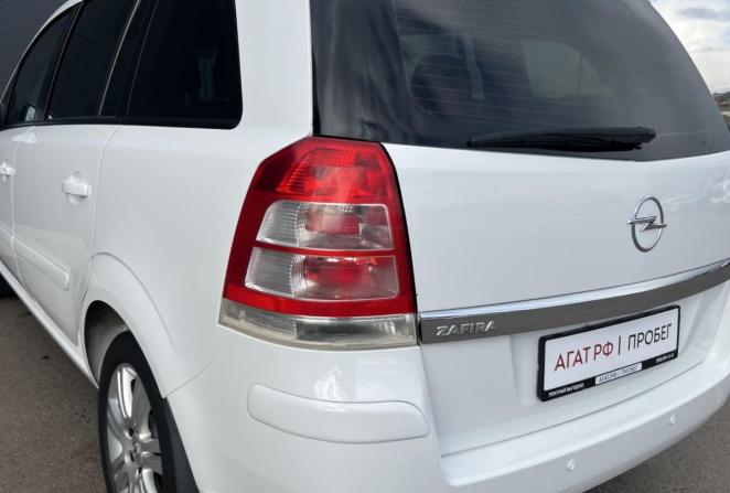 Opel Zafira B Рестайлинг с пробегом 2012 года, цена 800 000 рублей, 225729 км, компактвэн, Автокод Объявления