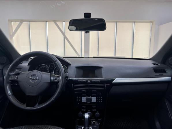 Opel Astra H Рестайлинг с пробегом 2010 года, цена 699 000 рублей, 198640 км, хэтчбек, Автокод Объявления