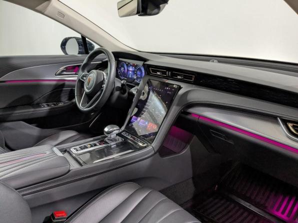 Hongqi H5 II с пробегом 2024 года, цена 3 175 000 рублей, 28347 км, седан, Автокод Объявления