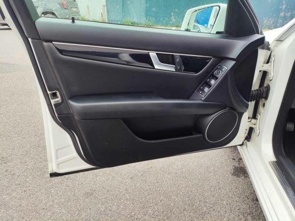 Mercedes-Benz C-Класс III (W204) Рестайлинг с пробегом 2013 года, цена 1 440 000 рублей, 97154 км, седан, Автокод Объявления