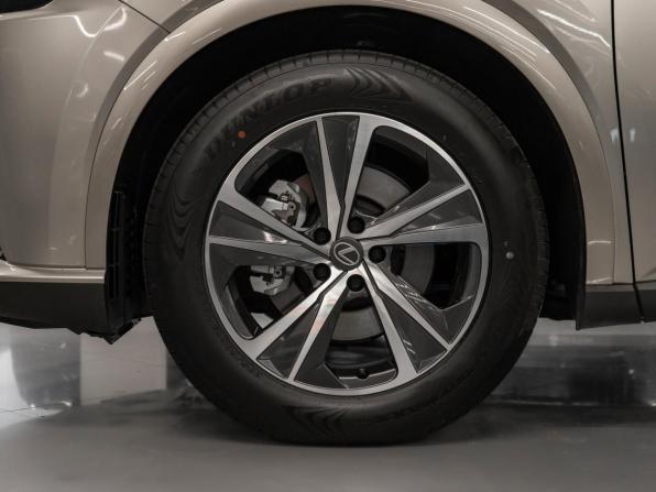 Lexus RX V с пробегом 2026 года, цена 7 950 000 рублей, 122 км, внедорожник, Автокод Объявления
