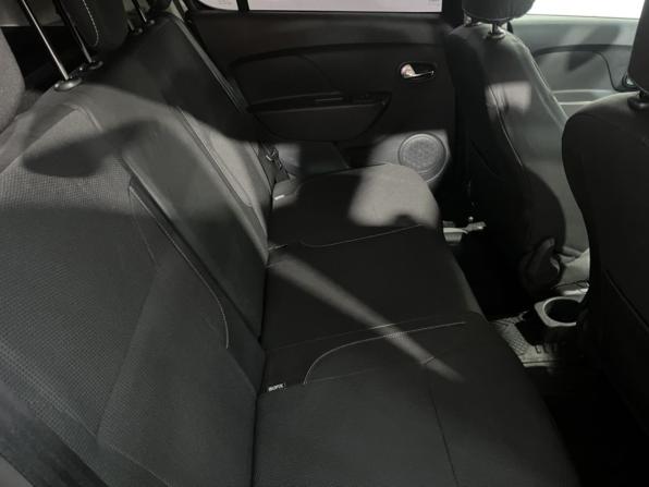 Renault Sandero II Рестайлинг с пробегом 2022 года, цена 1 365 000 рублей, 72331 км, хэтчбек, Автокод Объявления