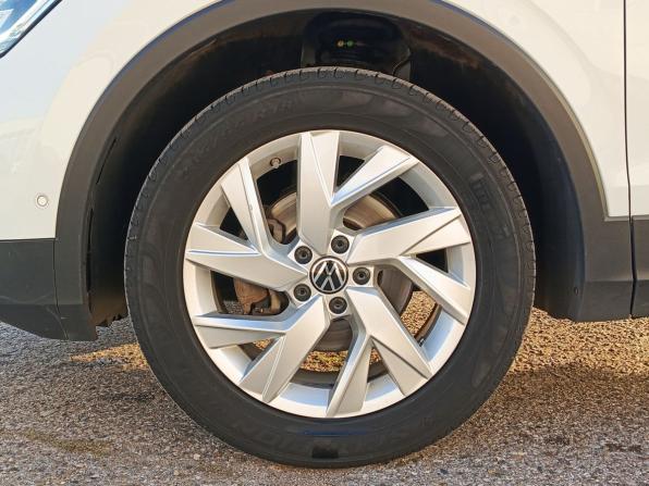 Volkswagen Tiguan II Рестайлинг с пробегом 2021 года, цена 2 380 000 рублей, 132800 км, внедорожник, Автокод Объявления