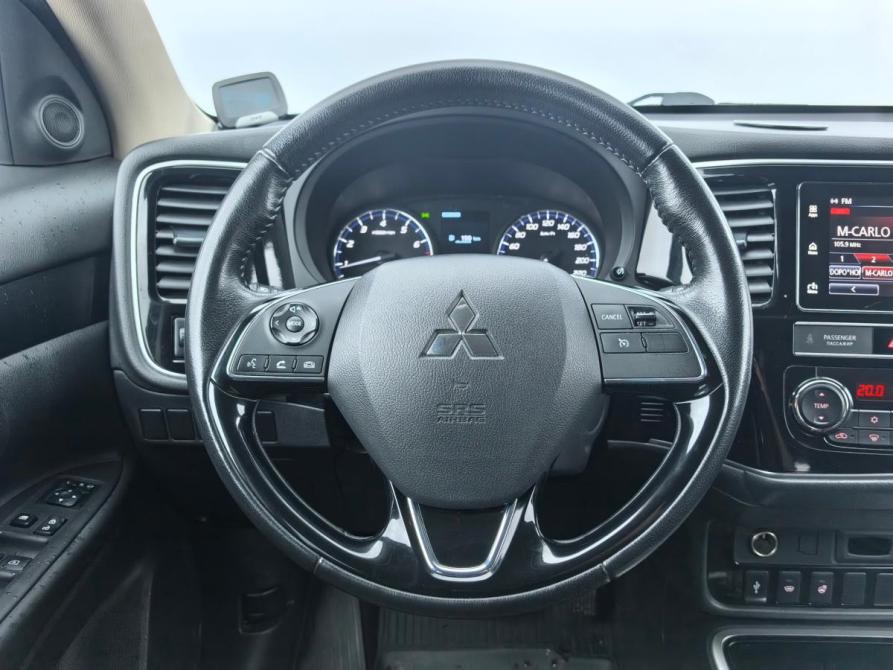 Mitsubishi Outlander III Рестайлинг 3 Санкт-Петербург  - изображение 12