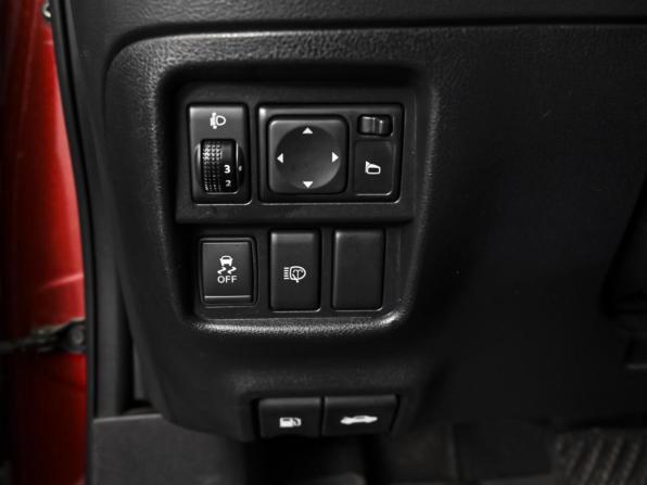 Nissan Juke I с пробегом 2012 года, цена 1 046 000 рублей, 178422 км, внедорожник, Автокод Объявления