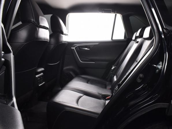 Toyota RAV4 V (XA50) с пробегом 2021 года, цена 3 584 995 рублей, 67190 км, внедорожник, Автокод Объявления