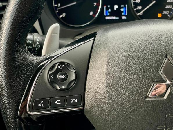 Mitsubishi Outlander III Рестайлинг 3 с пробегом 2021 года, цена 2 750 000 рублей, 90300 км, внедорожник, Автокод Объявления