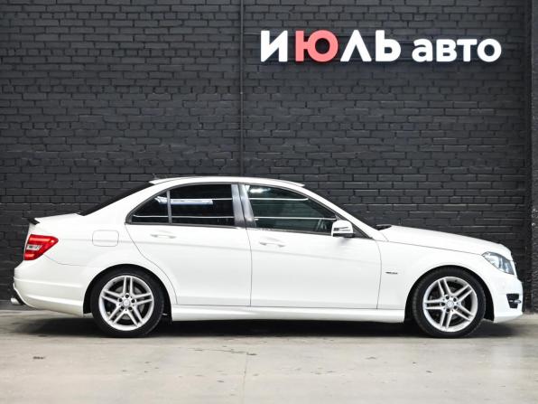 Mercedes-Benz C-Класс III (W204) Рестайлинг с пробегом 2011 года, цена 1 300 000 рублей, 267078 км, седан, Автокод Объявления