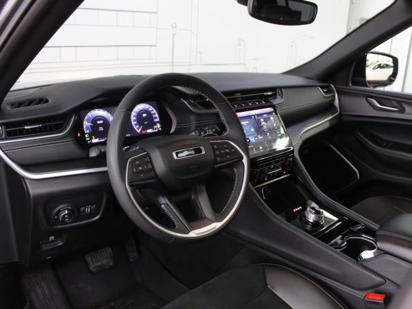 Jeep Grand Cherokee V (WL) с пробегом 2023 года, цена 5 590 000 рублей, 42000 км, внедорожник, Автокод Объявления