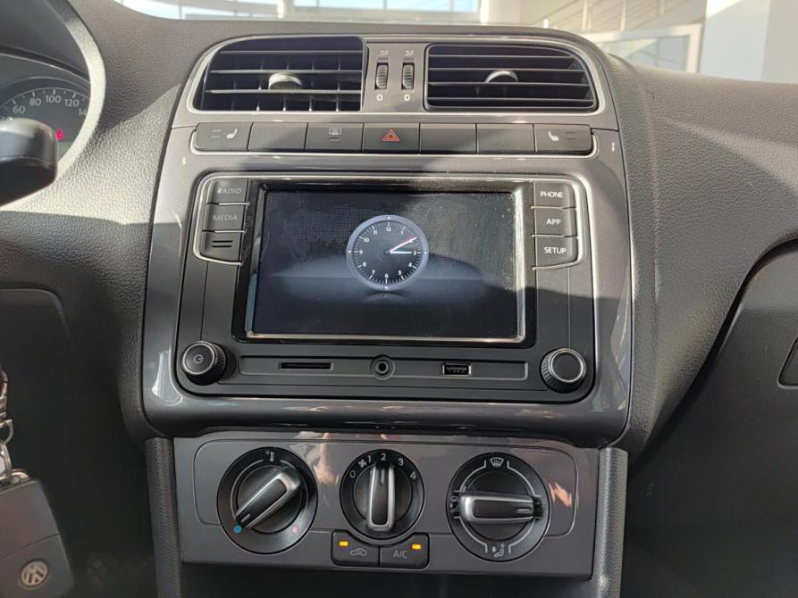 Volkswagen Polo V Рестайлинг Казань  - изображение 18