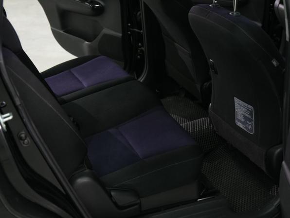 Toyota Wish II Рестайлинг с пробегом 2014 года, цена 1 540 000 рублей, 110000 км, минивэн, Автокод Объявления