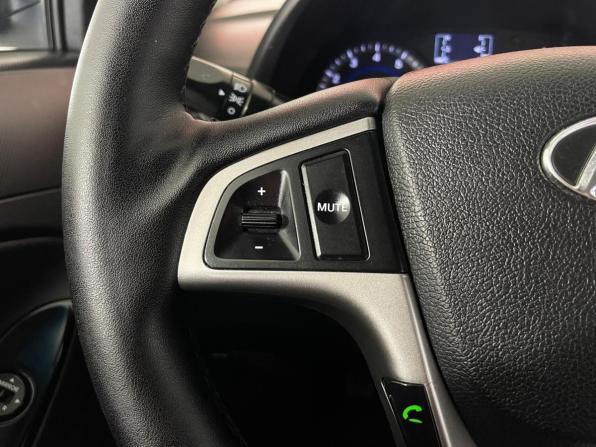 Hyundai Solaris I Рестайлинг с пробегом 2014 года, цена 829 000 рублей, 128821 км, хэтчбек, Автокод Объявления