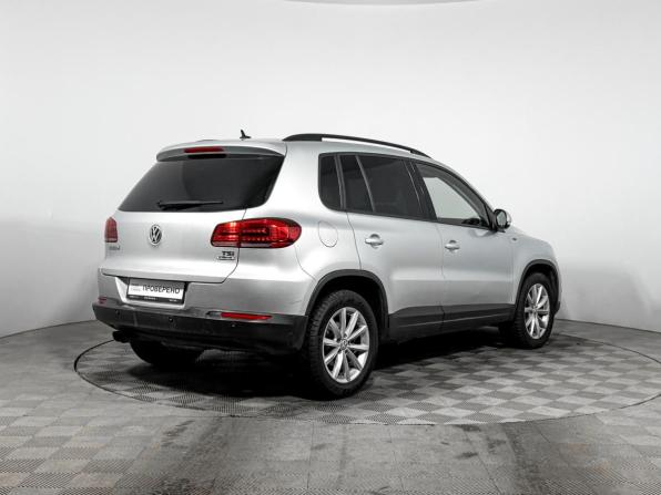 Volkswagen Tiguan I Рестайлинг с пробегом 2016 года, цена 899 000 рублей, 222412 км, внедорожник, Автокод Объявления