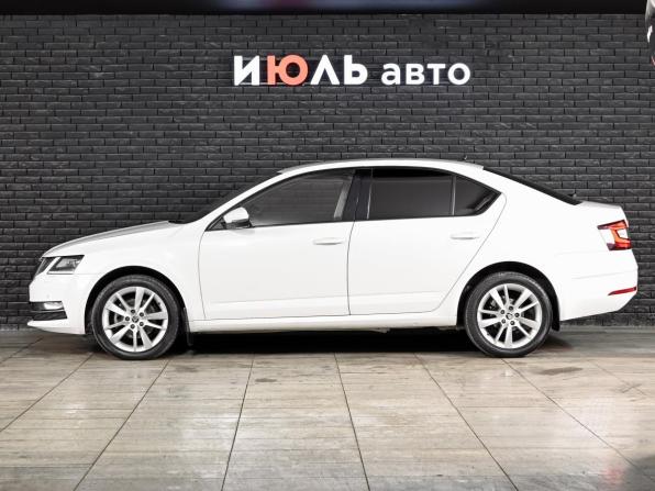 Skoda Octavia III (A7) Рестайлинг с пробегом 2018 года, цена 1 900 000 рублей, 143215 км, лифтбек, Автокод Объявления