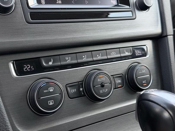 Volkswagen Golf VII с пробегом 2013 года, цена 1 390 000 рублей, 140080 км, хэтчбек, Автокод Объявления