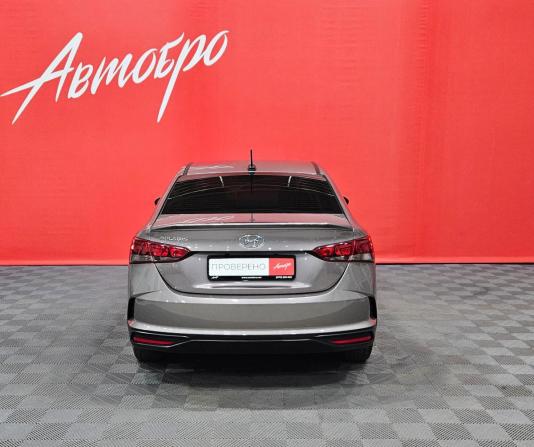 Hyundai Solaris II Рестайлинг с пробегом 2021 года, цена 1 595 000 рублей, 75315 км, седан, Автокод Объявления