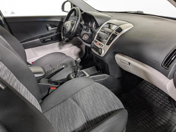 Kia Ceed I с пробегом 2009 года, цена 539 900 рублей, 287000 км, хэтчбек, Автокод Объявления