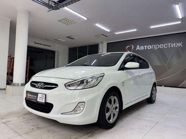 Hyundai Solaris I с пробегом 2013 года, цена 990 000 рублей, 69067 км, хэтчбек, Автокод Объявления