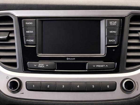 Hyundai Solaris II с пробегом 2017 года, цена 1 282 999 рублей, 98327 км, седан, Автокод Объявления