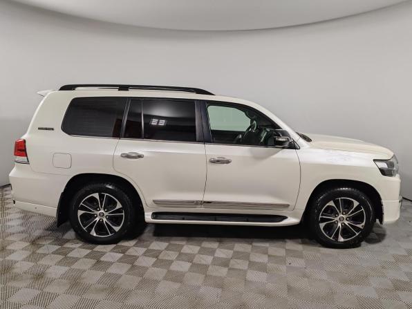 Toyota Land Cruiser 200 Series Рестайлинг 2 с пробегом 2020 года, цена 4 999 000 рублей, 331863 км, внедорожник, Автокод Объявления