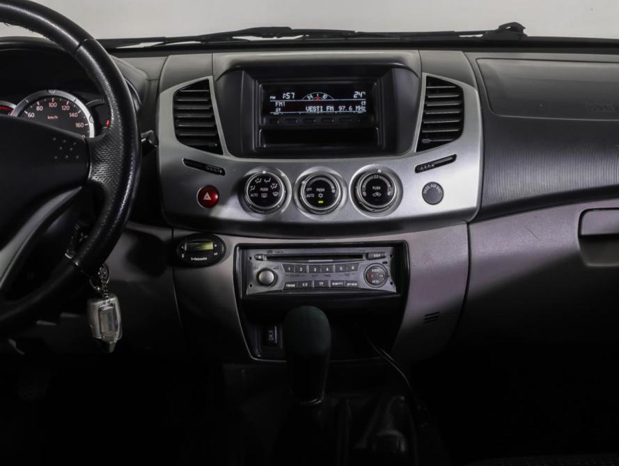 Mitsubishi L200 IV Москва  - изображение 11