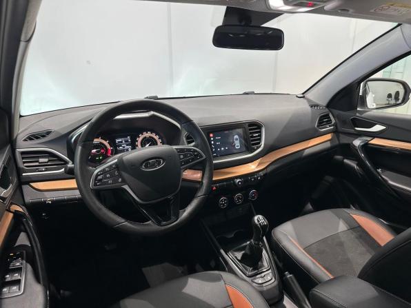 Lada (ВАЗ) Vesta I Рестайлинг (NG) с пробегом 2023 года, цена 1 345 000 рублей, 65469 км, седан, Автокод Объявления