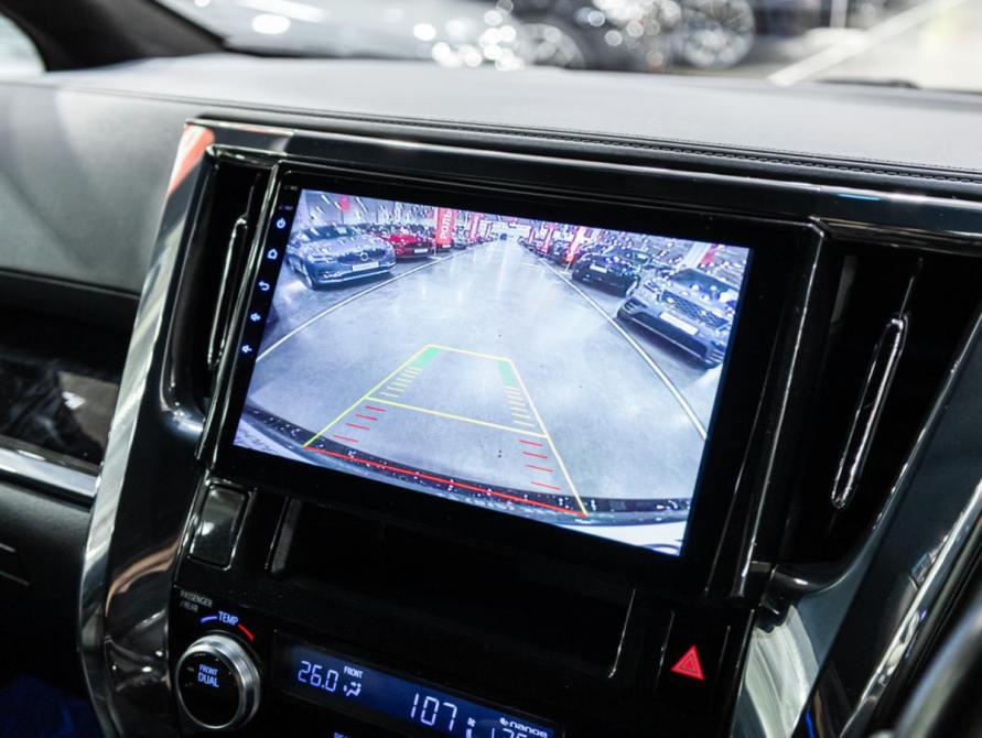 Toyota Alphard III Рестайлинг Санкт-Петербург  - изображение 26