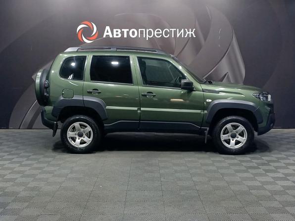 Lada (ВАЗ) Niva Travel I с пробегом 2022 года, цена 882 000 рублей, 42804 км, внедорожник, Автокод Объявления