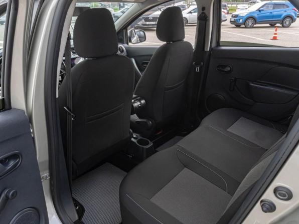 Renault Logan II Рестайлинг с пробегом 2020 года, цена 1 050 000 рублей, 123345 км, седан, Автокод Объявления