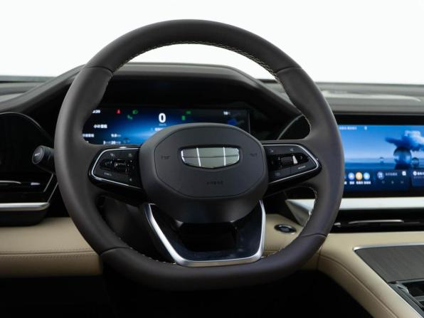 Geely Monjaro I Рестайлинг с пробегом 2025 года, цена 4 345 055 рублей, 60 км, внедорожник, Автокод Объявления