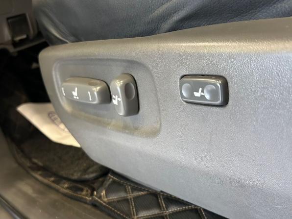 Toyota Land Cruiser Prado 120 Series с пробегом 2004 года, цена 1 849 000 рублей, 316000 км, внедорожник, Автокод Объявления