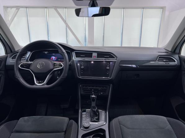 Volkswagen Tiguan II с пробегом 2017 года, цена 2 450 000 рублей, 165460 км, внедорожник, Автокод Объявления