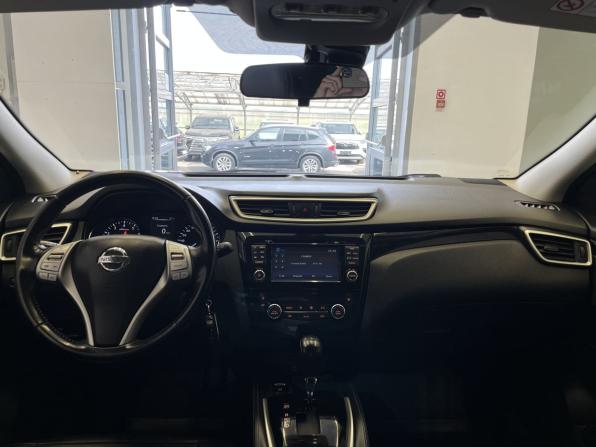 Nissan Qashqai II с пробегом 2017 года, цена 1 800 000 рублей, 97260 км, внедорожник, Автокод Объявления