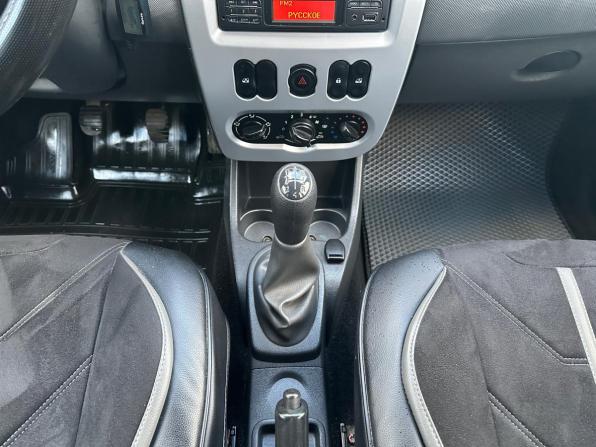 Renault Logan I Рестайлинг с пробегом 2013 года, цена 465 000 рублей, 180708 км, седан, Автокод Объявления