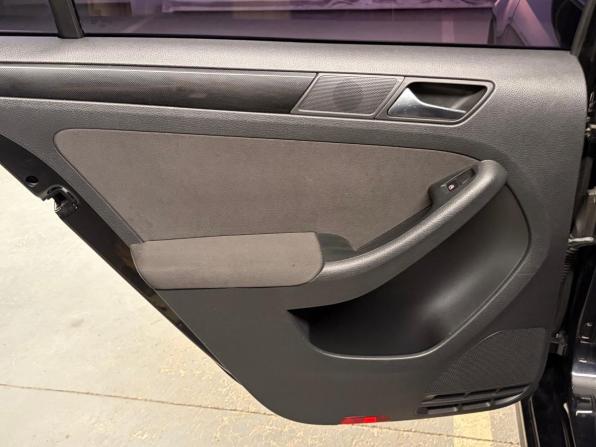 Volkswagen Jetta VI с пробегом 2011 года, цена 859 000 рублей, 149071 км, седан, Автокод Объявления
